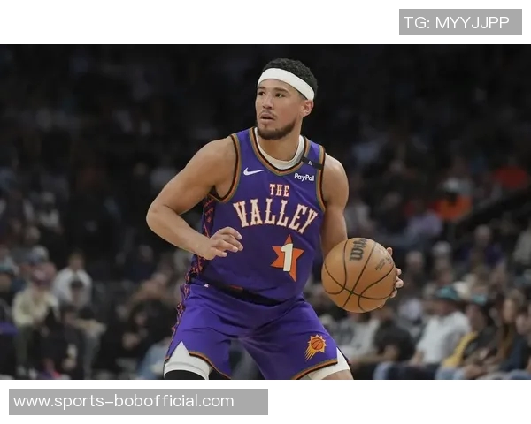 布克助攻与失误并存球队急需真正控卫提升整体表现 布克助攻与失误并存球队急需真正控卫提升整体表现