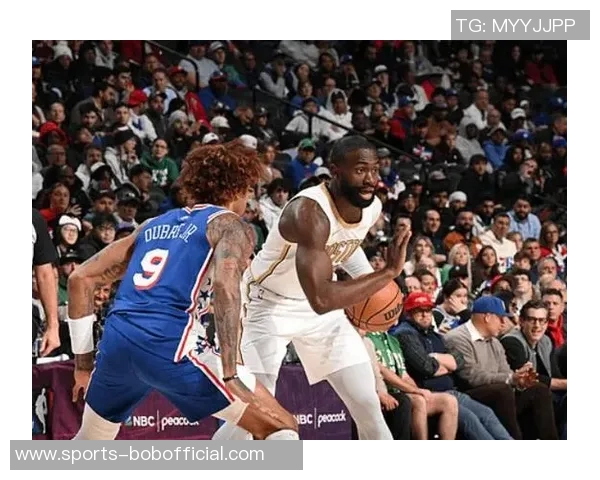 杰伦布朗半场表现低迷仅得6分3失误球队状态堪忧 杰伦布朗半场表现低迷仅得6分3失误球队状态堪忧