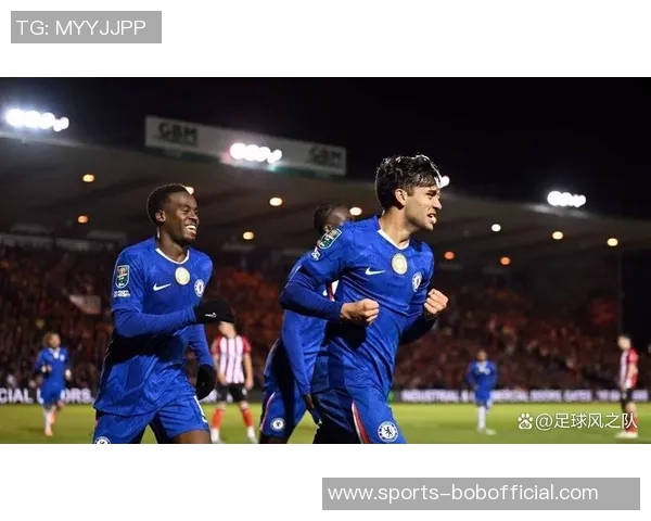 马卢达盛赞吉滕斯年轻无畏展现天赋潜力值得期待